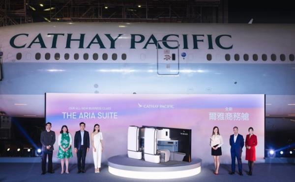 Cathay Pacific unveiled the new Aria Suite at an exclusive event presented by special guest Fala Chen (fourth from left), Cathay Group Chief Executive Officer Ro<em></em>nald Lam (third from left), Chief Customer and Commercial Officer Lavinia Lau (third from right), Chief Operations and Service Delivery Officer Alex McGowan (second from right) and Chief Financial Officer Rebecca Sharpe (second from left).