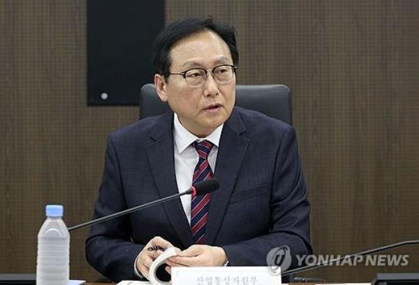 This undated file photo provided by the Ministry of Trade, Industry and Energy shows Trade Minister Cheong In-kyo. (PHOTO NOT FOR SALE) (Yonhap)