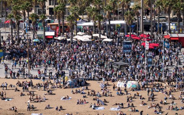 Crowds of spectators at the Barcelona waterfront for the final race (race day 6) of the 37th America's Cup, 19 October, 2024.