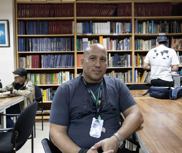 José Ulises Jiménez, a biologist who studied Santa Marta's traditio<em></em>nal medicinal plants, at the Technological University of Panama campus in Panama City. Image by Adam D. Williams.